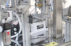 開關(guān)組裝機(jī)